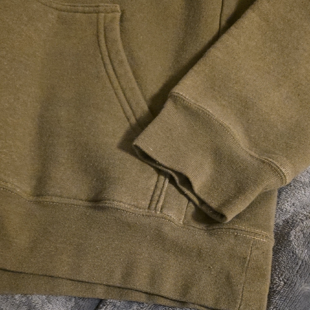 Patagonia Men's Green Hoodie Sweater - Picture 3 of 8